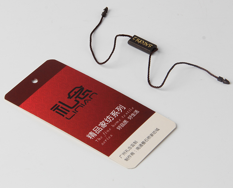 t恤吊牌廠的老師傅急急忙忙買來新的油墨，就是為了透明度